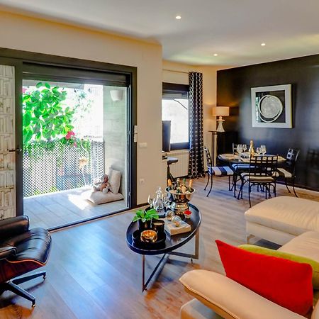 Flamingo Apartment By Hello Homes Ситжес Екстериор снимка